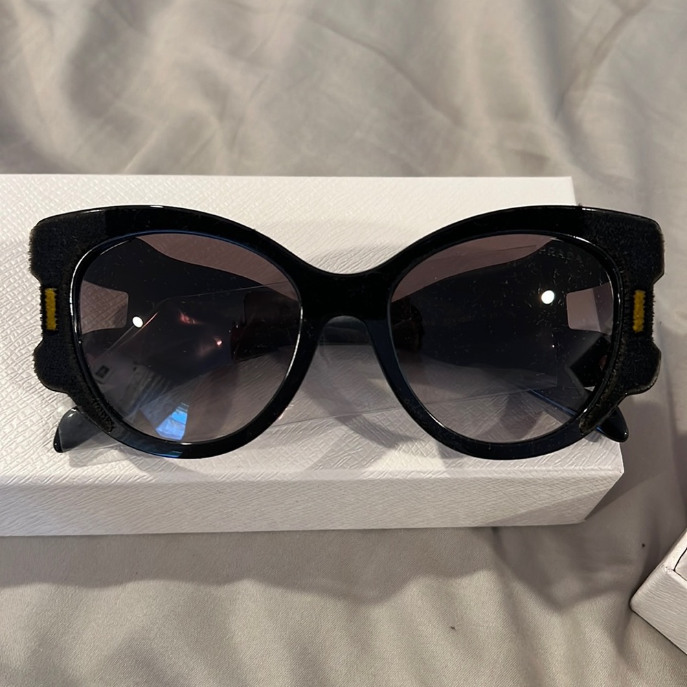 Prada sunglasses!!!!